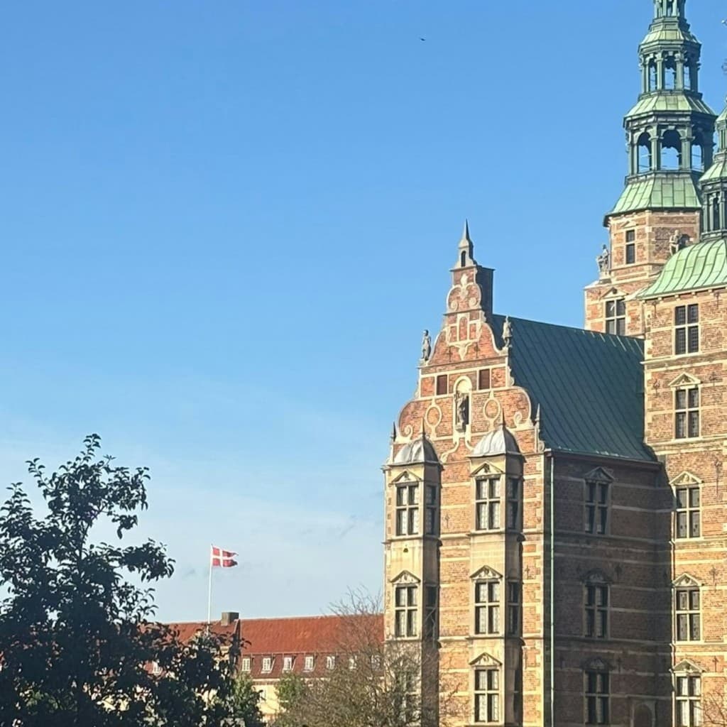 Rosenborg Castle: Guided Visit + Canal Tour