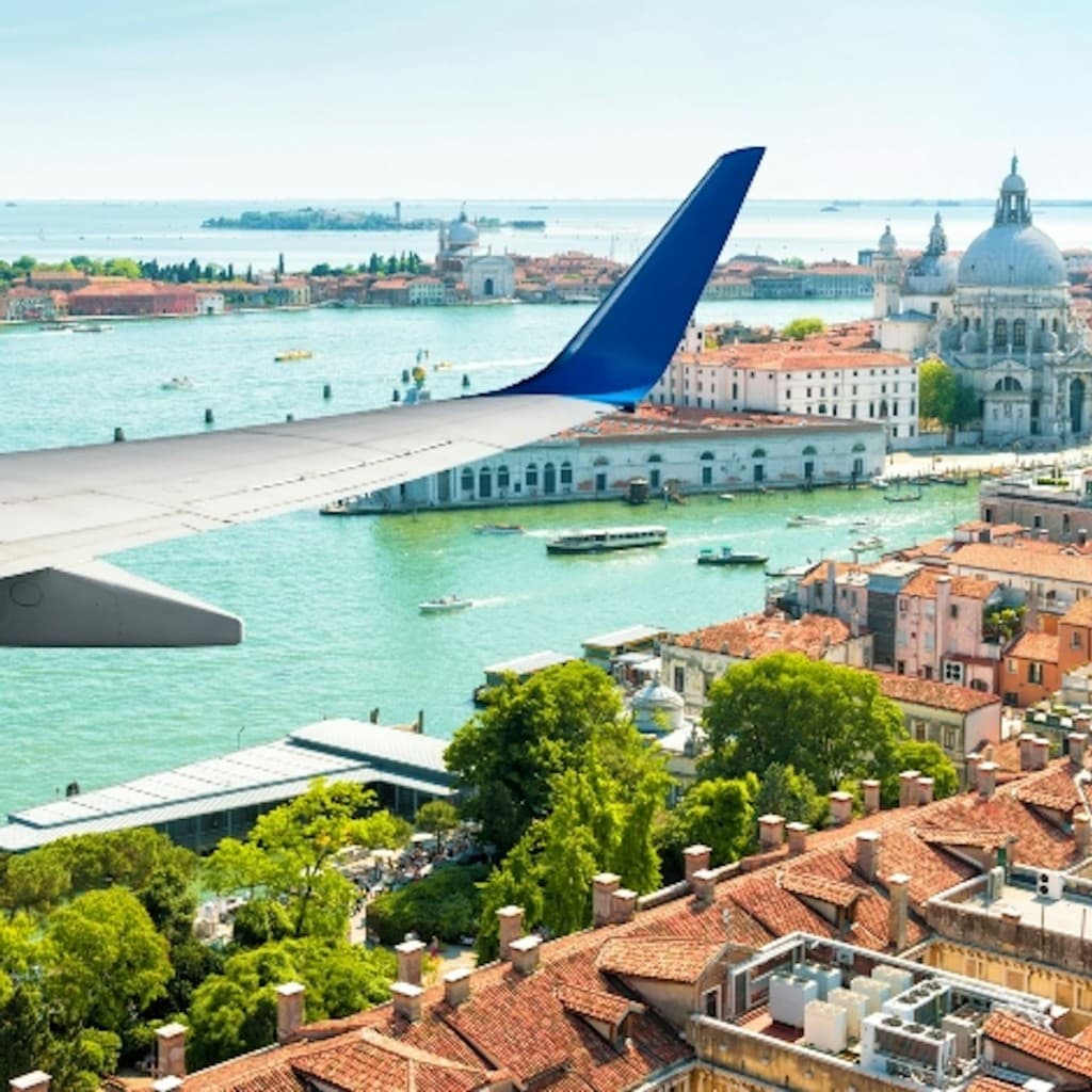 Roundtrip Marco Polo Airport Transport by Water Taxi