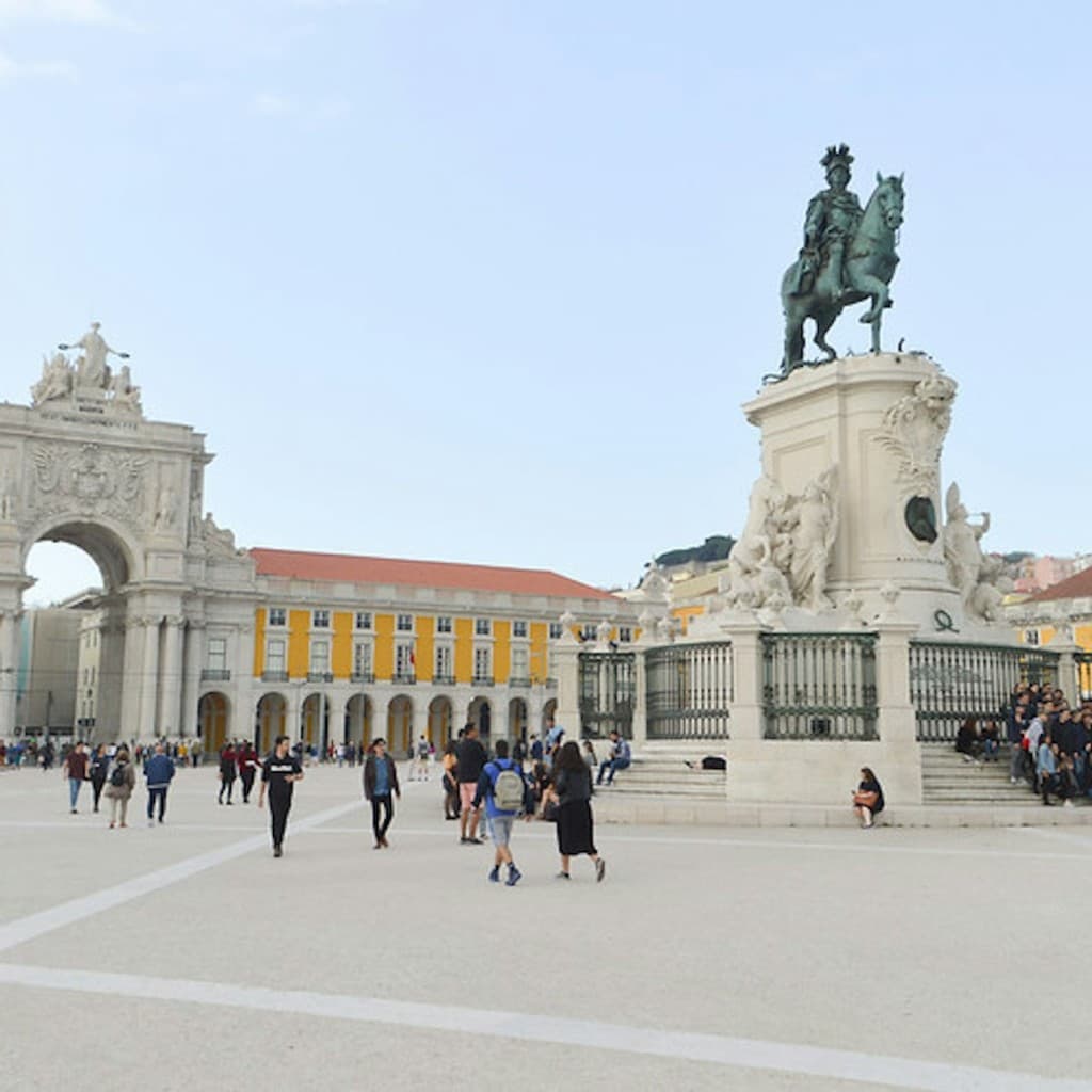 Rua Augusta Arch Viewpoint