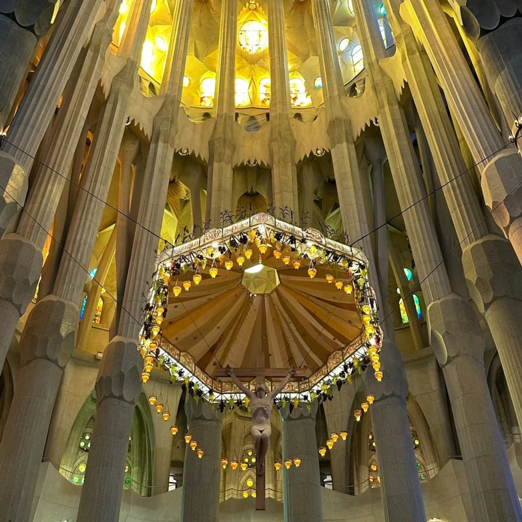 Sagrada Familia: Golden Hour Guided Tour