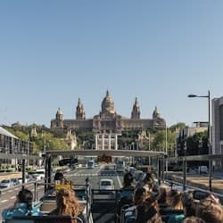 Sagrada Familia + Hop-on Hop-off Bus Barcelona