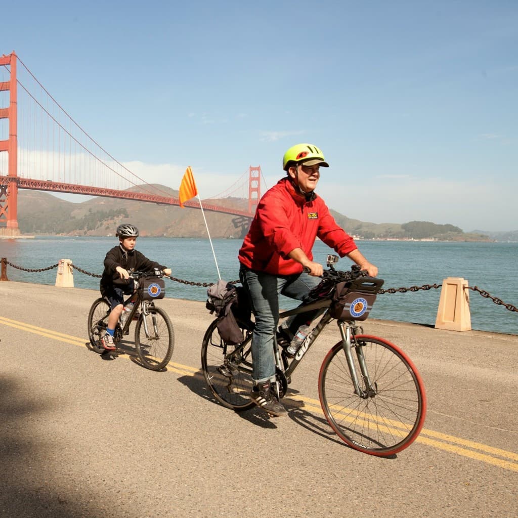 San Francisco: Alcatraz Island Entry + Guided Bike Tour