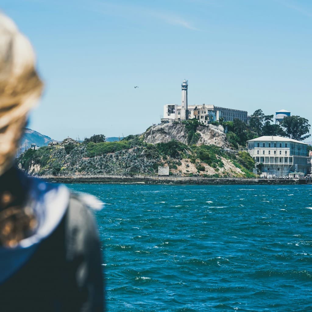 San Francisco: City Tour by Bus + Alcatraz Island Tour