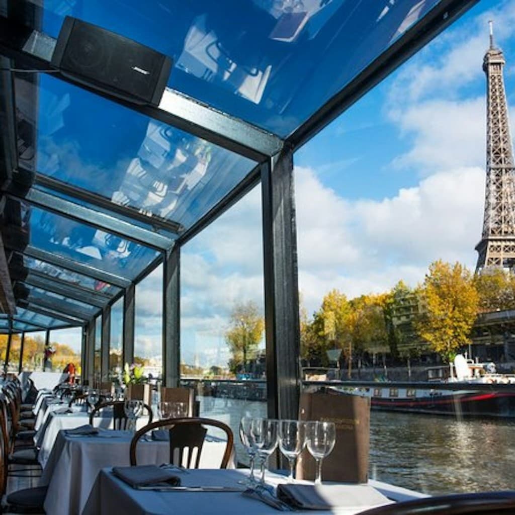 Seine River: Lunch Cruise with 3-Course Gourmet Meal - Regular Ticket