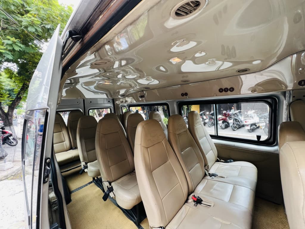 Shuttle Bus Transfers between Da Nang Airport and Hoi An City Centre (Shuttle Bus Transfers from Hoi An City Centre to Da Nang Airport)