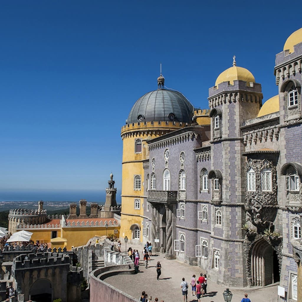 Sintra, Pena Palace, Cascais & Cabo da Roca: Small-Group Day Trip from Lisbon