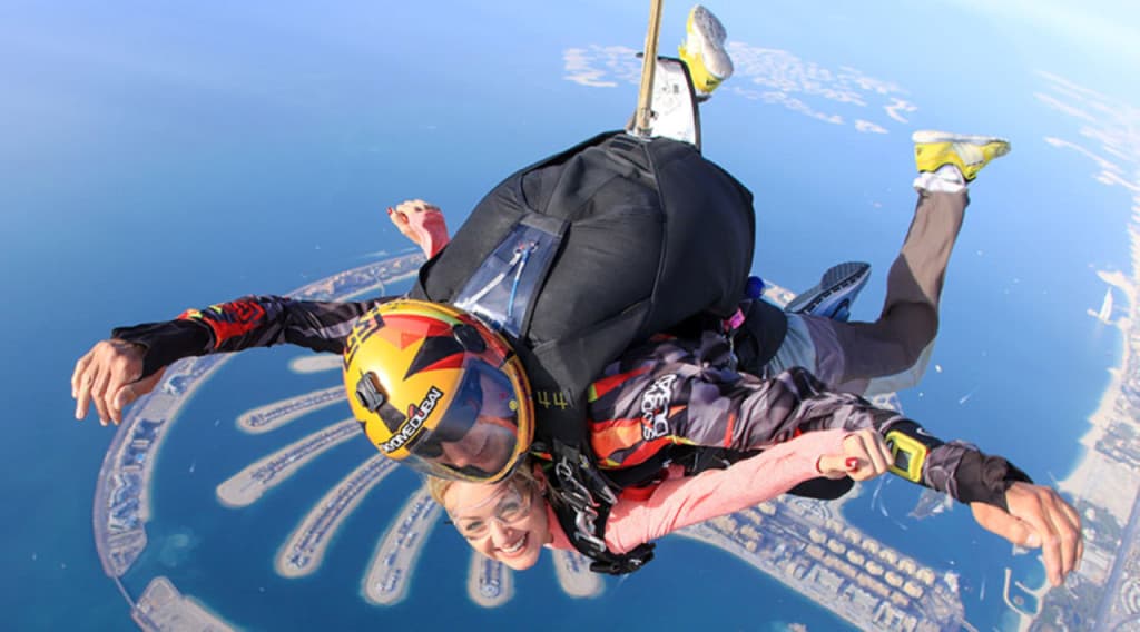 Skydive Dubai Tandem Skydiving Experience (Desert Campus)