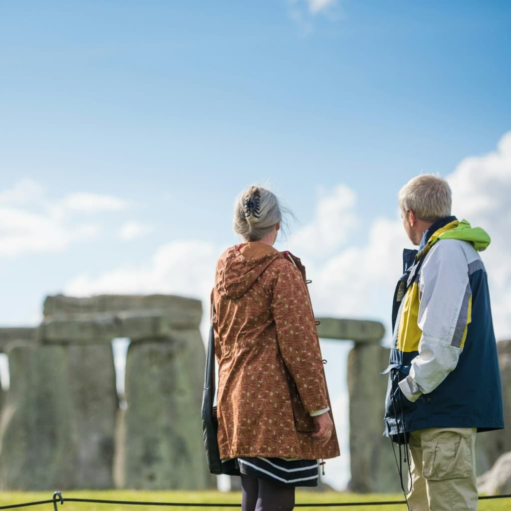 Stonehenge, Bath, Lacock & Avebury: Guided Day Tour from London