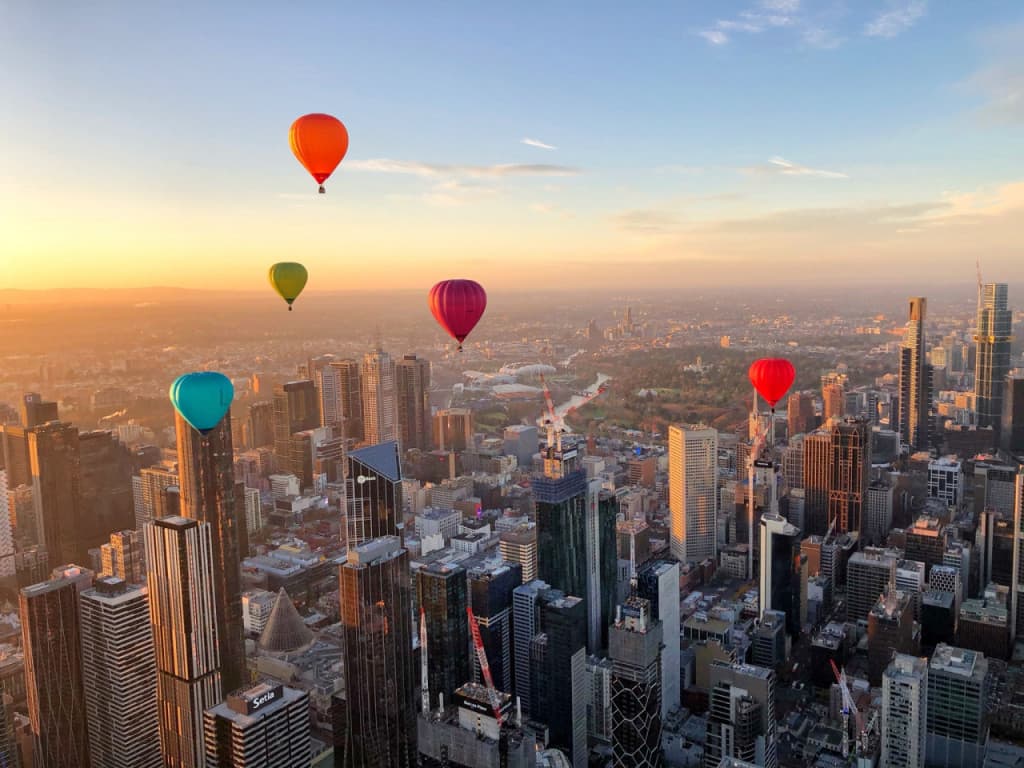 Sunrise Hot Air Balloon Flight over Melbourne with Photos (Sunrise Hot Air Balloon Flight + FREE Photos)