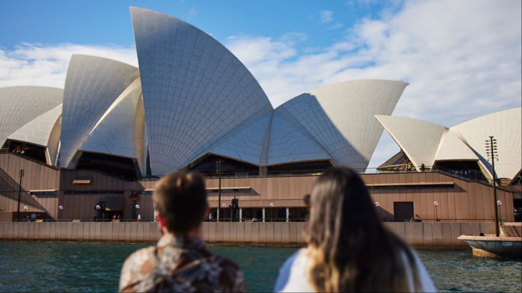 Sydney Harbour Buffet Lunch Discovery Cruise