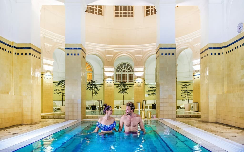 Széchenyi Spa: Fast Track Entry Tickets with Premium Day Spa Access and Private Cabin (Szechenyi Bath Dayspalm Ticket)
