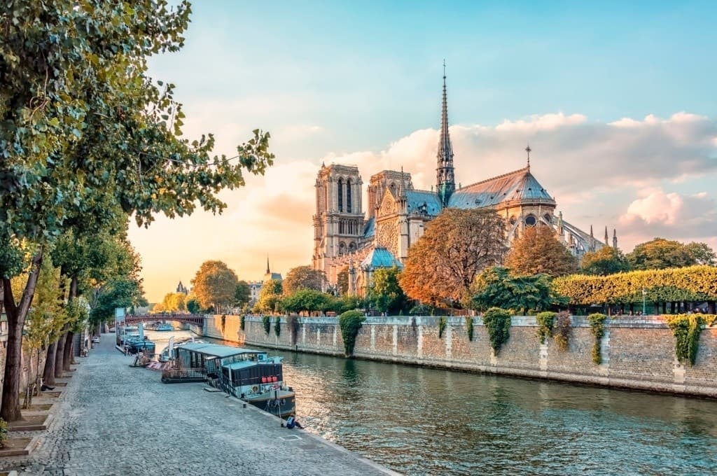 The Historic Heart of Paris Audio Guide