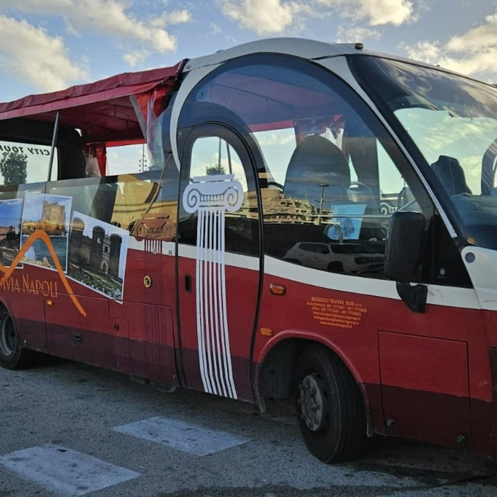 Tramvia Naples: Hop-on Hop-off City Bus Tour