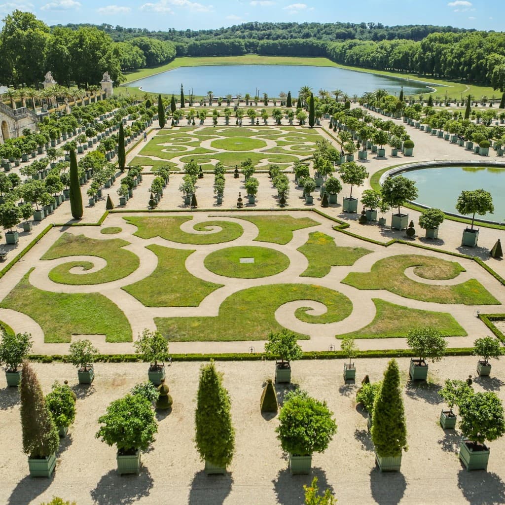 Versailles & Musée d’Orsay: Entry + Roundtrip from Paris