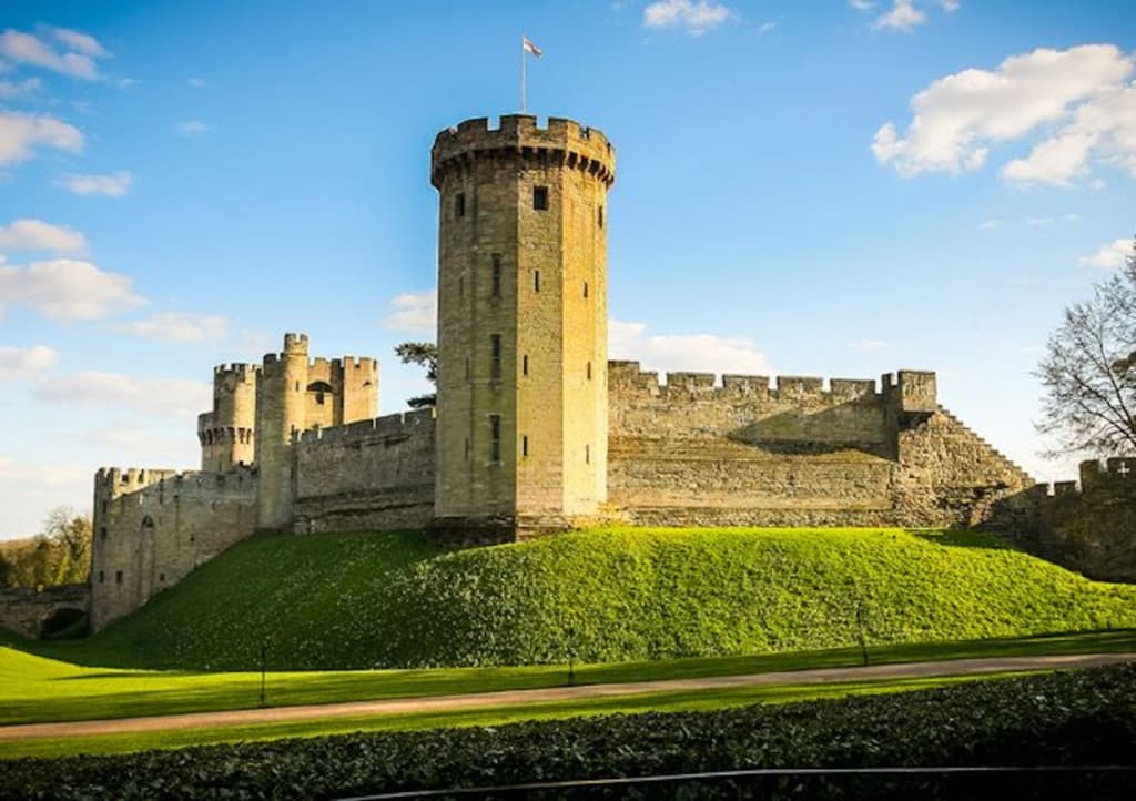 Warwick Castle (Warwick Castle - Standard Admission (Off Peak))